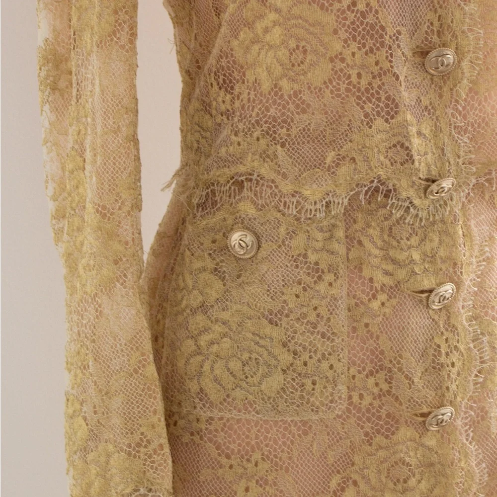 Chanel F/W 2020 Metiers D'Art Shimmery Gold Beige Lace Top Skirt 20A Suit - Picture 9 of 17